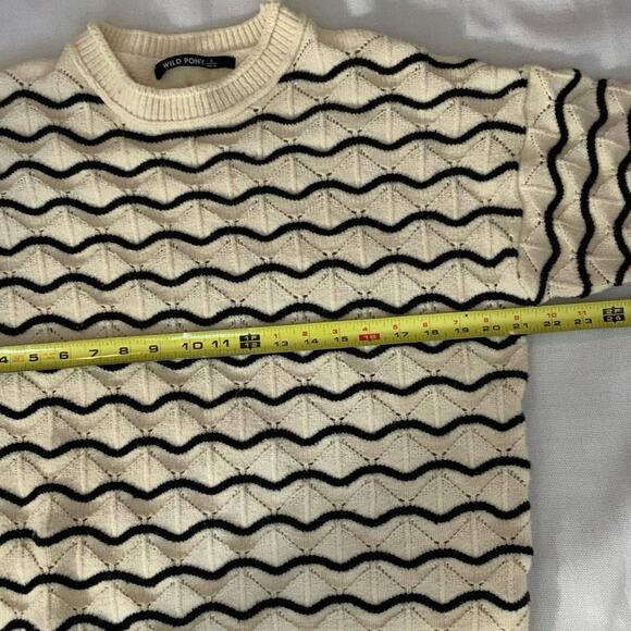 Wild Pony sweater size small - Picture 5 of 6